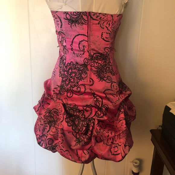 Women pink & black strapless mini dress size 9 - Picture 2 of 3